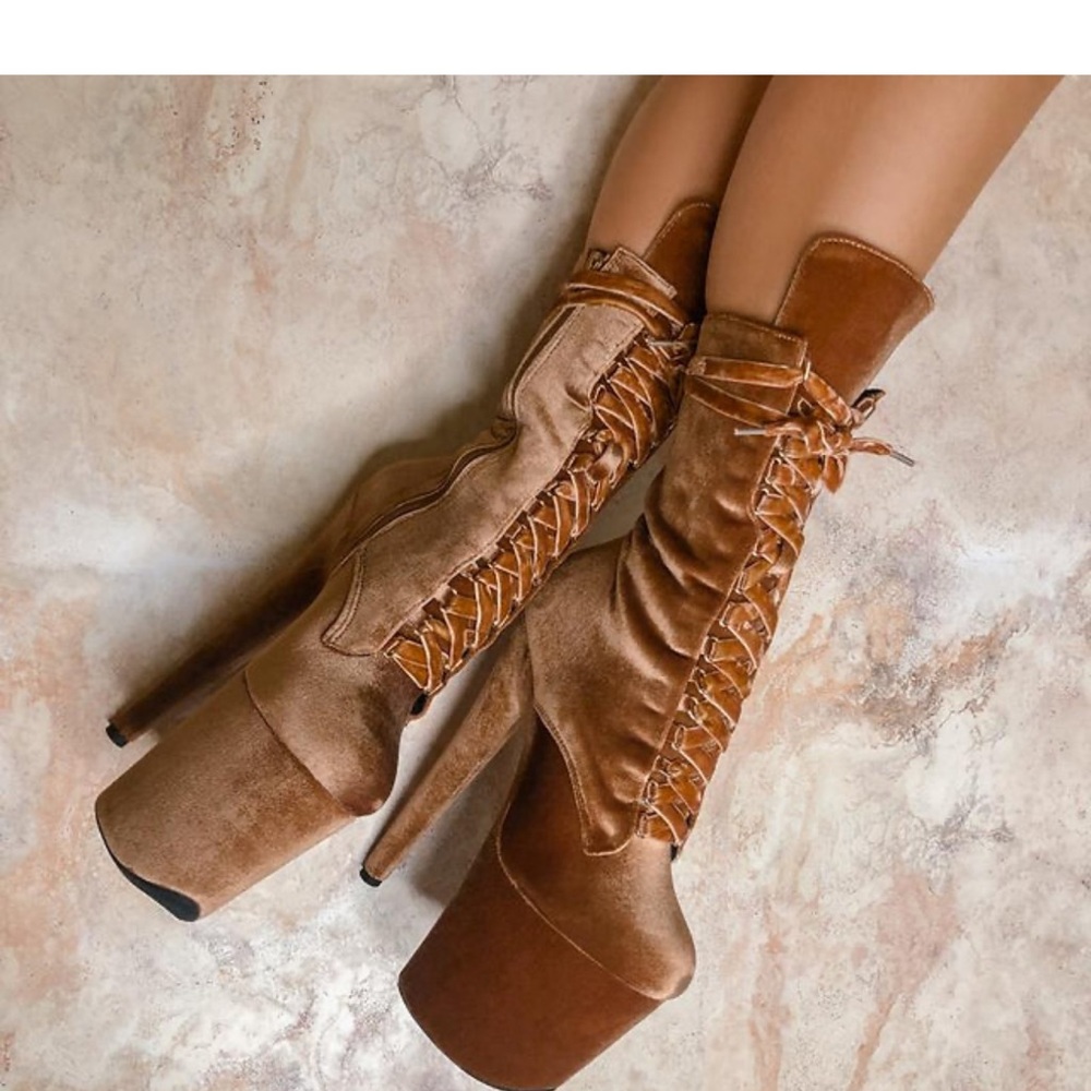 Hella Heels BabyDoll Velvet Moonshine Platform Heels for Dancers New 7 inches - Picture 2 of 12